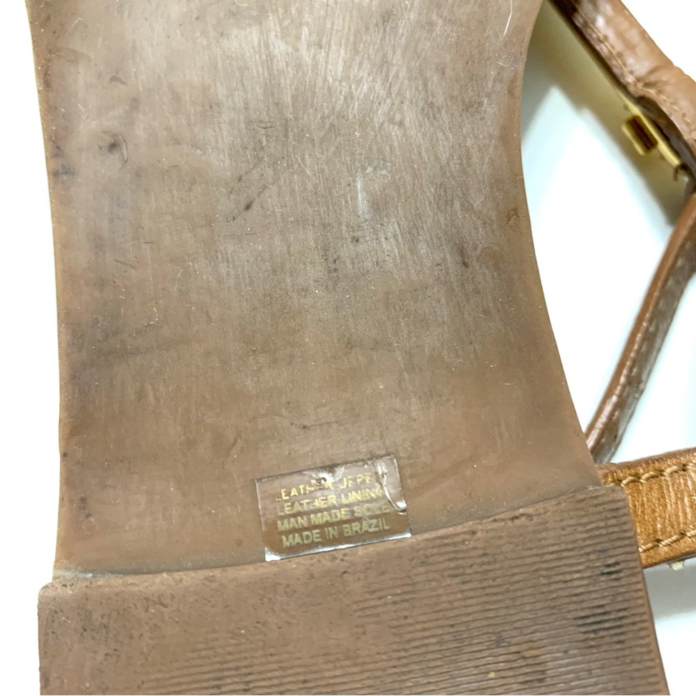 Women's Tan Leather T-Strap Sandals, Size 8 - Picture 14 of 15